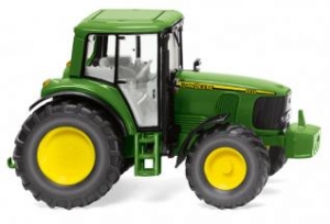 John Deere 6820