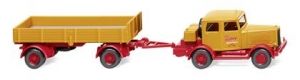Hanomag mit Pritschenanhänger 